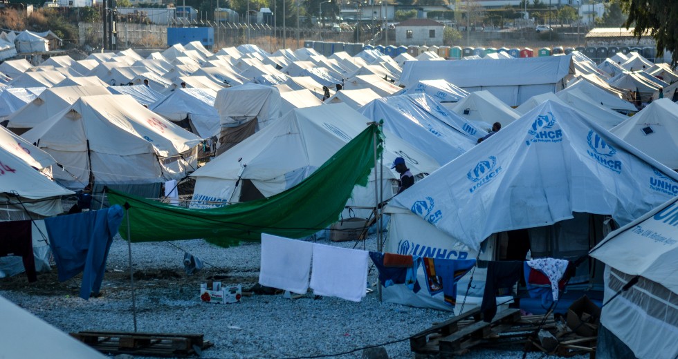 Στα διεθνή ΜΜΕ η δίκη μελών ΜΚΟ επειδή βοηθούσαν πρόσφυγες στην Ελλάδα
