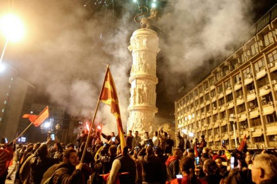 Ραγδαίες εξελίξεις στη Βόρεια Μακεδονία μετά την παραίτηση Ζάεφ