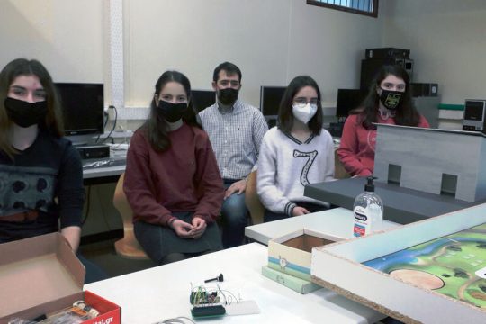 Καινοτόμες εφαρμογές για την αντιμετώπιση της πανδημίας από μαθητές