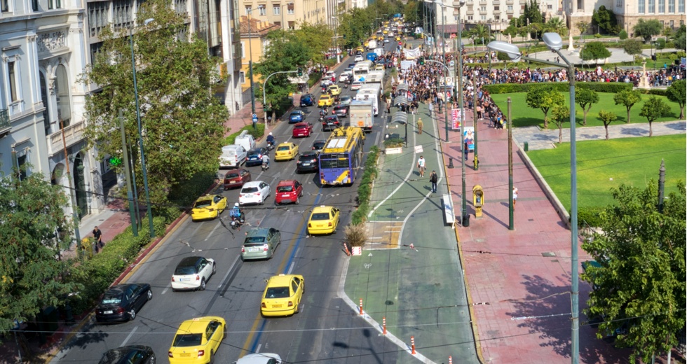 Βάζουν σε… κυκλοφορία το Rethink Athens και διώχνουν τα αυτοκίνητα