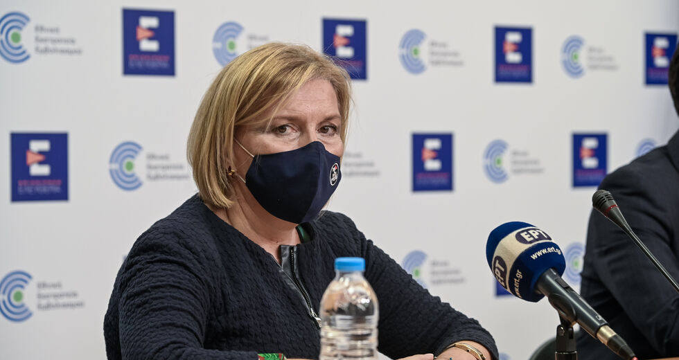 Εβαλαν σε λοκντάουν… το ΕΣΥ
