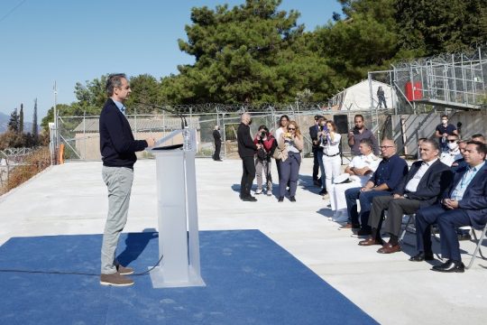 Κάτοικοι: Εσείς σε ποια Σάμο έχετε έρθει, κύριε Πρωθυπουργέ;