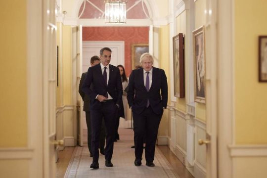 Νέο μήνυμα Μητσοτάκη σε Τζόνσον για τα Γλυπτά του Παρθενώνα