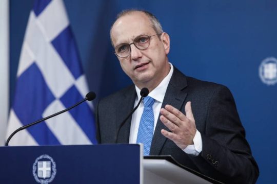 Γ. Οικονόμου: Επιβεβαιώνει τις παρακολουθήσεις, του φταίει (όπως πάντα) ο ΣΥΡΙΖΑ