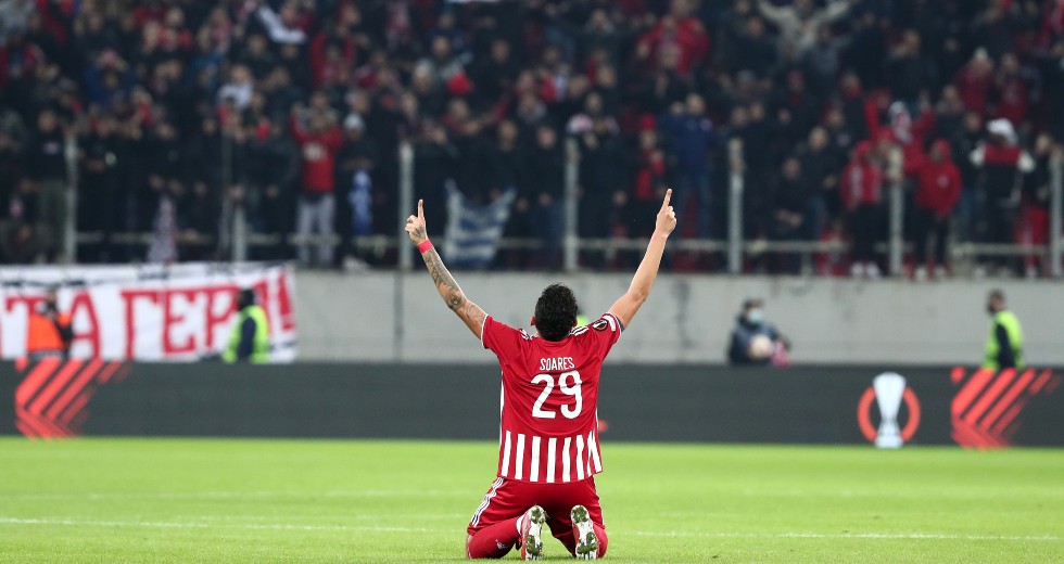 Europa League: Με νίκη επί της Φενέρ πέρασε ο Ολυμπιακός στην επόμενη φάση
