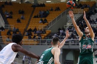 Με φόρα από το ΣΕΦ, 70-64 τη Ζενίτ