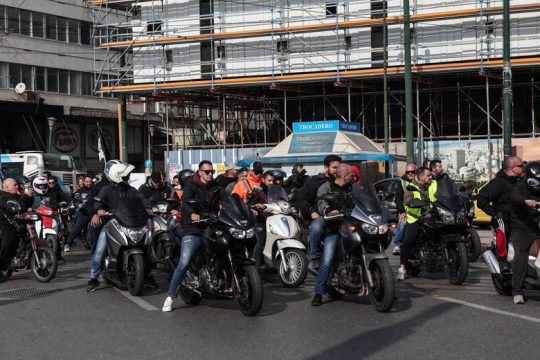 Προσωρινή αναστολή των κινητοποιήσεων