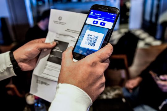 Να στηρίξουμε, αλλά να μην πληρώσουμε πάλι εμείς το μάρμαρο
