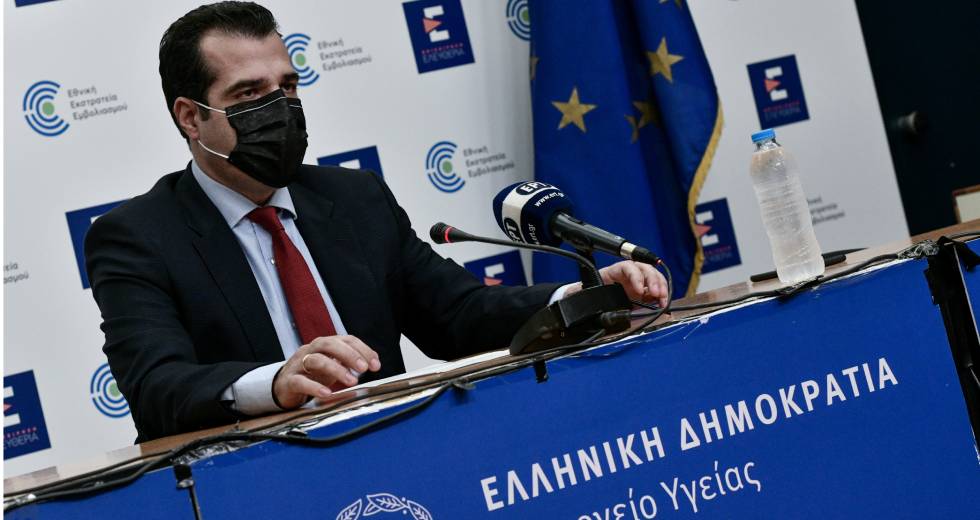 Σε μεγάλο κίνδυνο ξανά η δημόσια υγεία, ημίμετρα από την κυβέρνηση