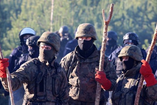 Νεκρός Πολωνός στρατιώτης στα σύνορα με τη Λευκορωσία