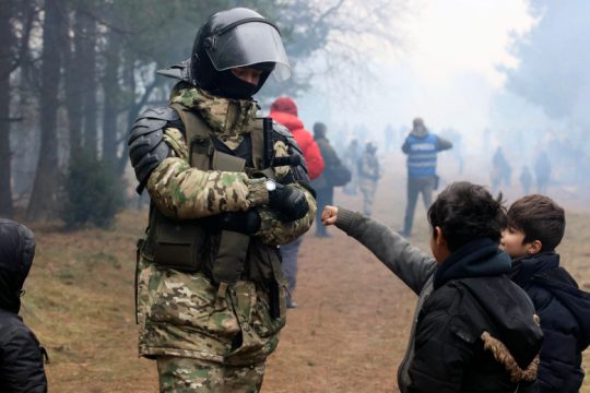 Οριακές ισορροπίες Πολωνίας-Λευκορωσίας και φόβοι για στρατιωτική κλιμάκωση