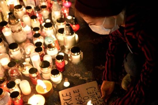 Πολωνία: Θάνατος εγκύου πυροδοτεί ξανά διαδηλώσεις