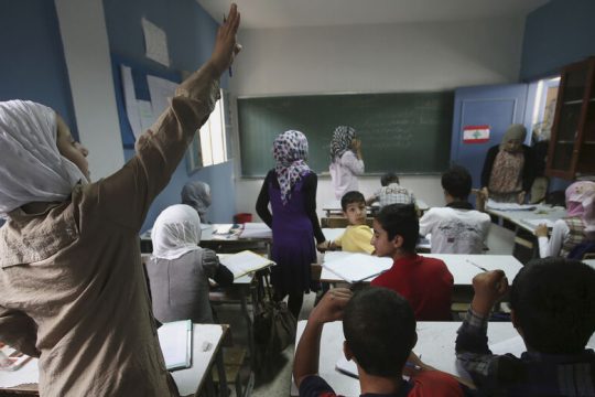 Εγκλημα και κοροϊδία της πολιτείας απέναντι στους μετανάστες προς πολιτογράφηση