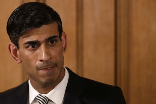 Ρεκόρ δεκαετίας για τον πληθωρισμό στη Βρετανία