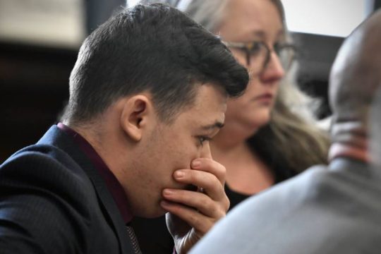 Αθώος ο έφηβος «πατριώτης» Ρίτενχαους