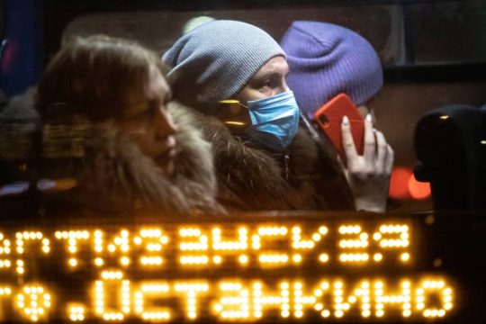 Νέα μέτρα σχεδιάζει η Ρωσία εν μέσω έξαρσης της πανδημίας