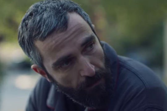 Ο Αιμ. Σταματάκης θα αντικαταστήσει τον Ά. Σερβετάλη στην παράσταση «Ρινόκερος»