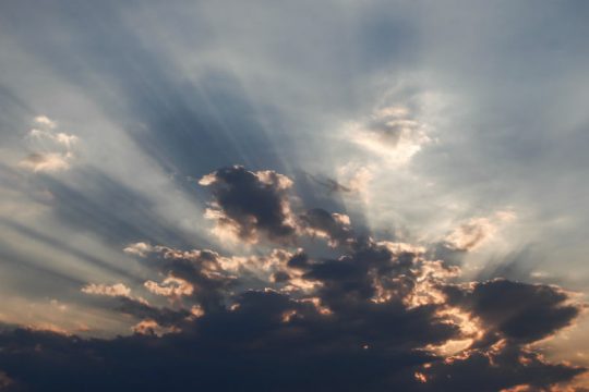 Συννεφιασμένη Κυριακή