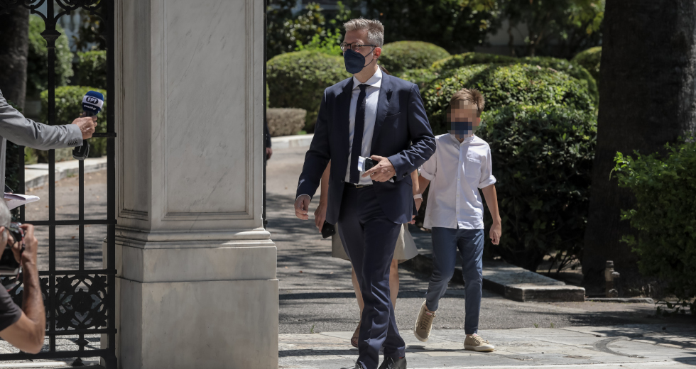 «Πολυτέλεια» για τον Άκη Σκέρτσο ένα ενισχυμένο ΕΣΥ