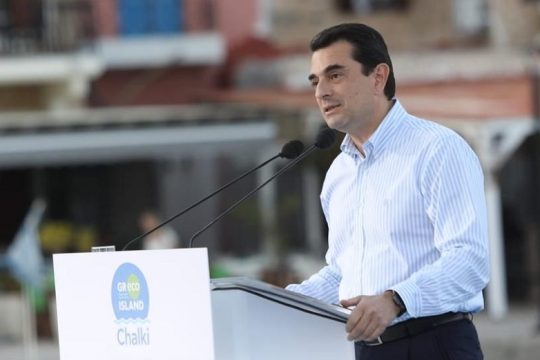 Νέα μέτρα στήριξης, ενώ… εκκρεμούν τα παλιά