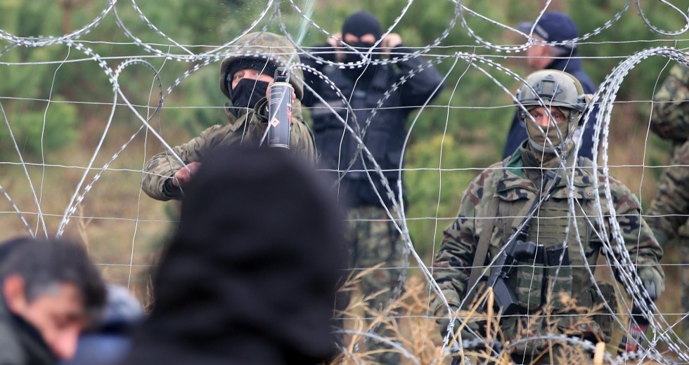 Εκτός ελέγχου κινδυνεύει να βγει η κατάσταση στα σύνορα Πολωνίας-Λευκορωσίας