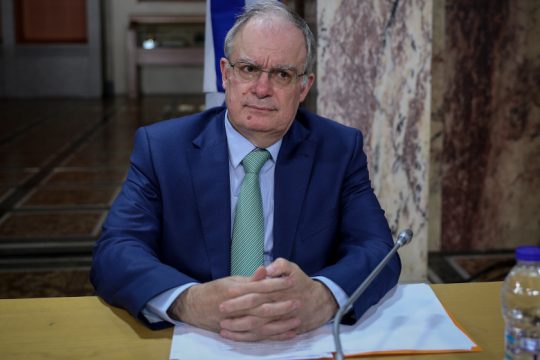 Με κάλυψη Τασούλα η εξεταστική παρωδία για τη «λίστα Πέτσα»