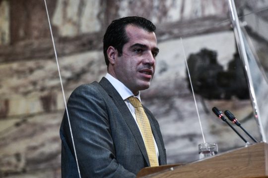 Στη μάχη του κορονοϊού οι ιδιώτες, για άλλη μια φορά, «όταν κριθεί απαραίτητο»