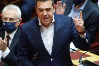 «Μην προχωρήσετε με τη σκανδαλώδη σύμβαση»