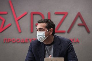 Οταν η χώρα μετράει νεκρούς, ο πρωθυπουργός μετράει ψήφους