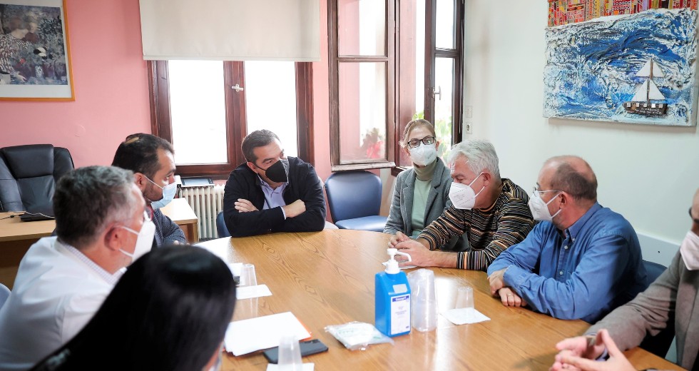 Αιφνιδιαστική επίσκεψη Τσίπρα στο Ιπποκράτειο Θεσσαλονίκης