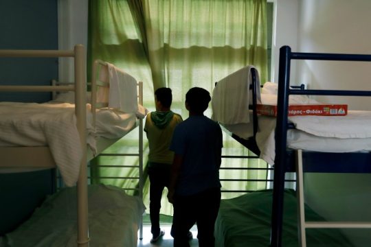 Διεθνής Επιτροπή Διάσωσης: Ελλιπής η προστασία των ασυνόδευτων ανήλικων στην Ελλάδα