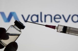 Η Κομισιόν εγκρίνει σύμβαση με την Valneva για νέο πιθανό εμβόλιο