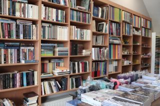 Πονηρή «ενδοοικογενειακή» υπονόμευση