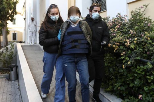 Προφυλακιστέα η 49χρονη που πυροβόλησε τον οφθαλμίατρο