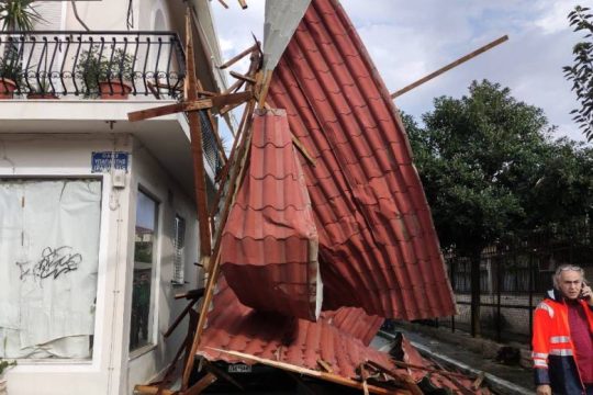 Μεγάλες ζημιές από τα έντονα καιρικά φαινόμενα