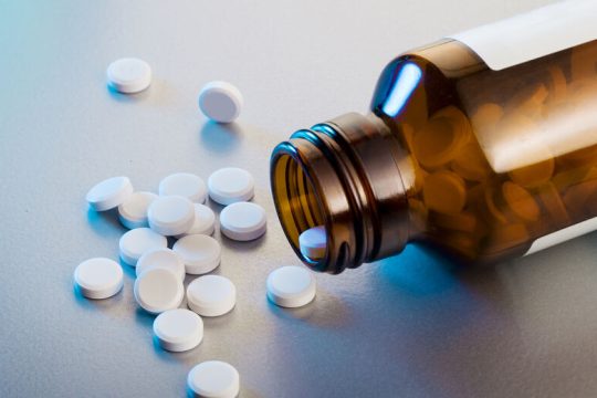 Διεθνές κύκλωμα διακινούσε αναβολικά και χάπια μέσω ταχυδρομείου