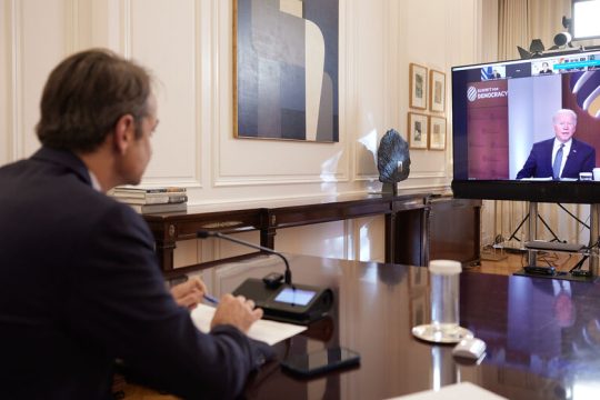 Οι «λαϊκισμοί» του Μητσοτάκη