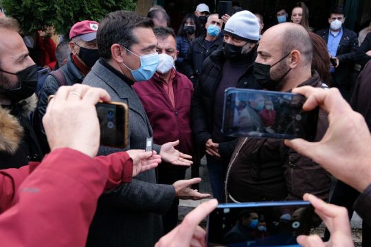 Βολές Τσίπρα κατά Μητσοτάκη από τη Δυτική Μακεδονία