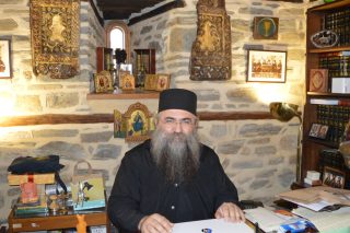 «Αμετακίνητοι στην πλάνη τους οι αντιεμβολιαστές»