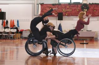 Ευαισθησία και δράσεις στη γιορτή συμπερίληψης για τα ΑμεΑ