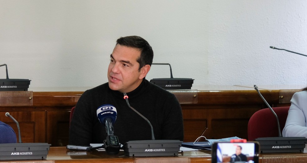 «Αντί ψεύτικες καμπάνιες εμβολιασμού, χρήματα στην Αυτοδιοίκηση για κλιμάκια πόρτα-πόρτα»