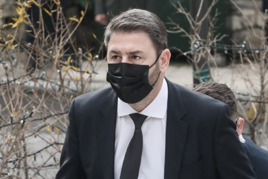 Ανδρουλάκης: Πάνω απ’ όλα η στήριξη της ανθρώπινης ζωής κι όχι το πολιτικό κόστος