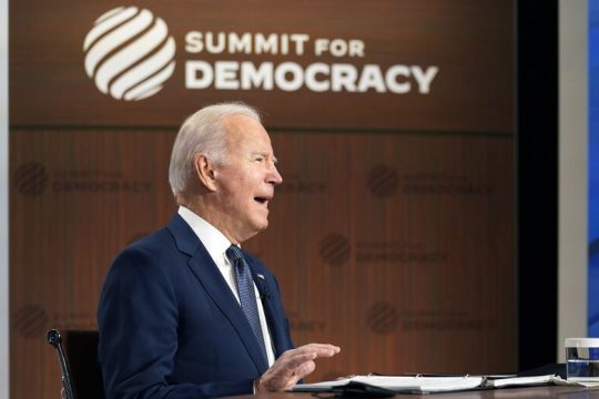 «Δημοκρατία»… α λα καρτ