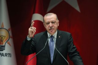 «Παραβιάζουν την υφαλοκρηπίδα μας»