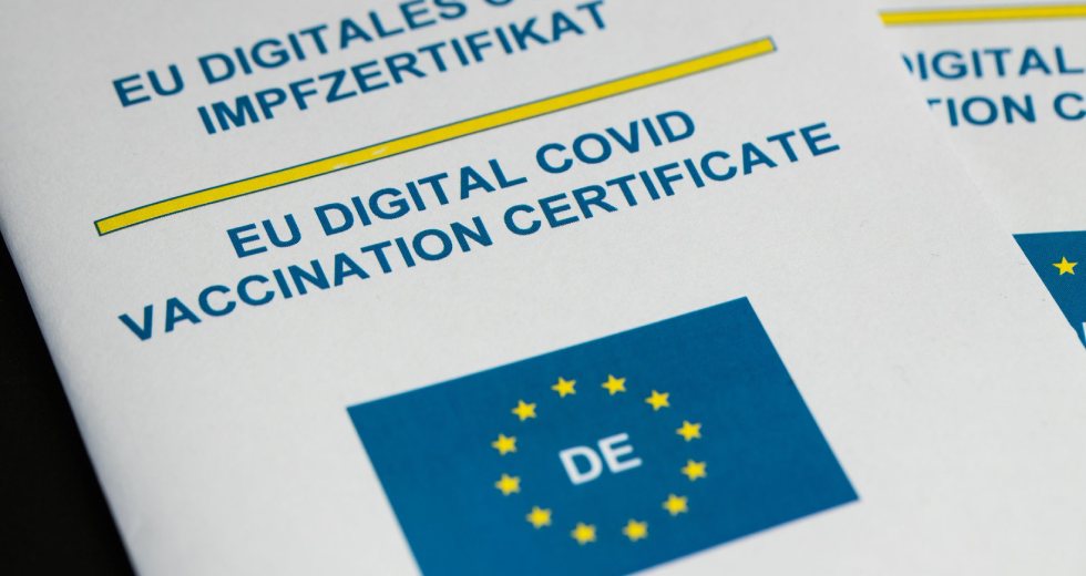 Στους εννέα μήνες το πιστοποιητικό εμβολιασμού της Ε.Ε.