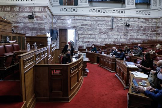 Αλχημείες και στρεψοδικία από την Initiative για τα χρήματα στην «Εφ.Συν.» [βίντεο]