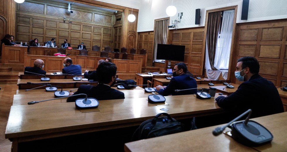 Εξεταστική: Η κυβέρνηση βοήθησε την Enterprise να κρυφτεί από τη Διαύγεια