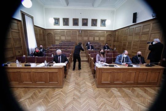 Εξεταστική: Με αποχή απαντά ο ΣΥΡΙΖΑ-Π.Σ. στις «θεσμικές παρεκτροπές»