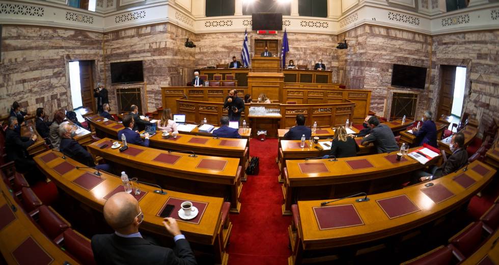 Αποκαλύφθηκε η χειραγώγηση με τη «λίστα Πέτσα»