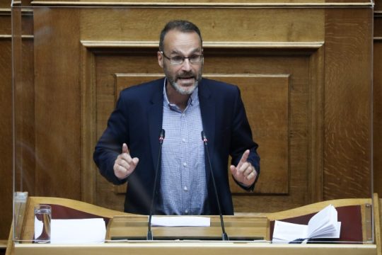 Δριμύ «κατηγορώ» του Γ. Γκιόκα κατά των νέων μέτρων της κυβέρνησης για την πανδημία